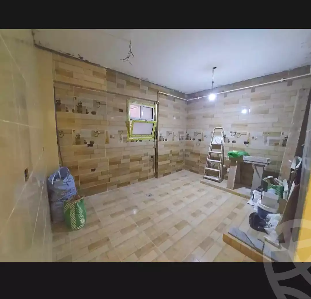 https://aqarmap.com.eg/ar/listing/7007525-for-sale-alexandria-al-agamy-lbytsh-bianchiii