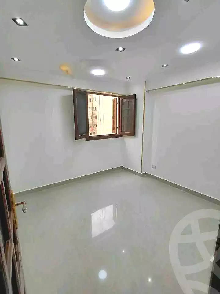 https://aqarmap.com.eg/ar/listing/7007868-for-sale-alexandria-sydy-bshr-sydy-bshr-bhry-street-15