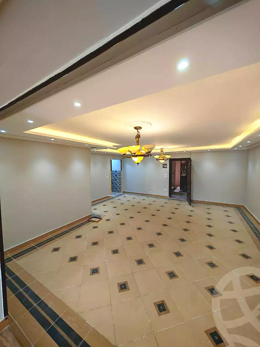 https://aqarmap.com.eg/ar/listing/7007871-for-sale-cairo-helwan-ahmed-enci-st