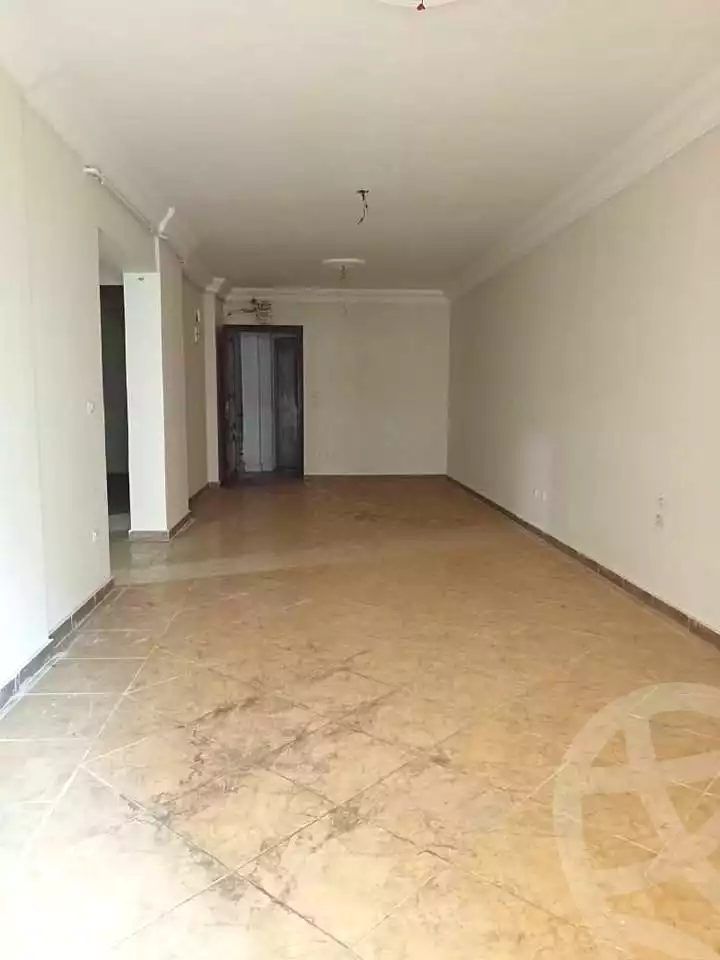 https://aqarmap.com.eg/ar/listing/7008021-for-sale-alexandria-sydy-bshr-sydy-bshr-bhry-shr-mhmwd-l-yswy