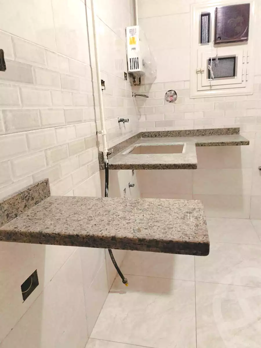 https://aqarmap.com.eg/en/listing/7008066-for-sale-alexandria-al-agamy-el-hanouvel