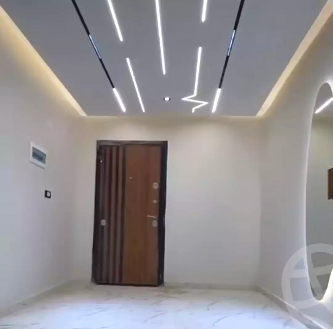 https://aqarmap.com.eg/ar/listing/7008107-for-sale-cairo-elnozha-Streettt-27