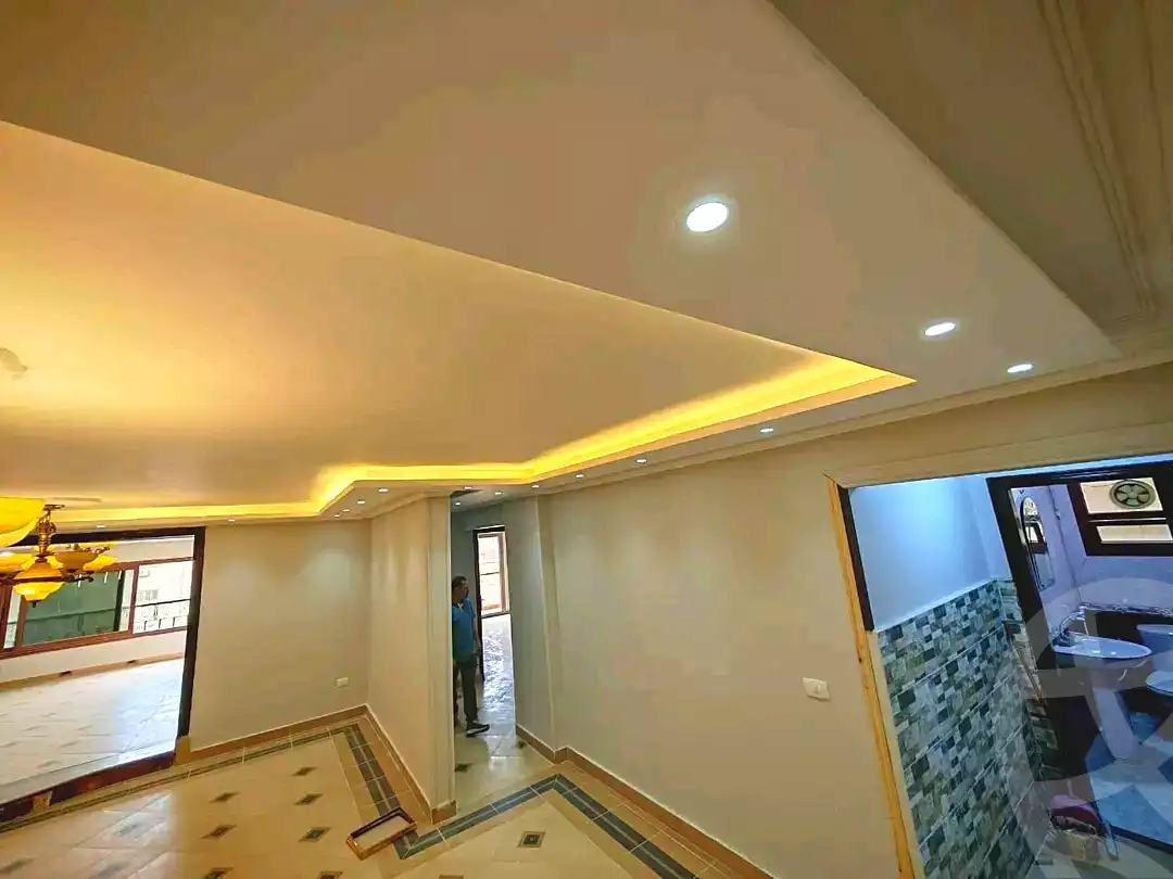 https://aqarmap.com.eg/en/listing/7008453-for-sale-cairo-helwan-ahmed-enci-st
