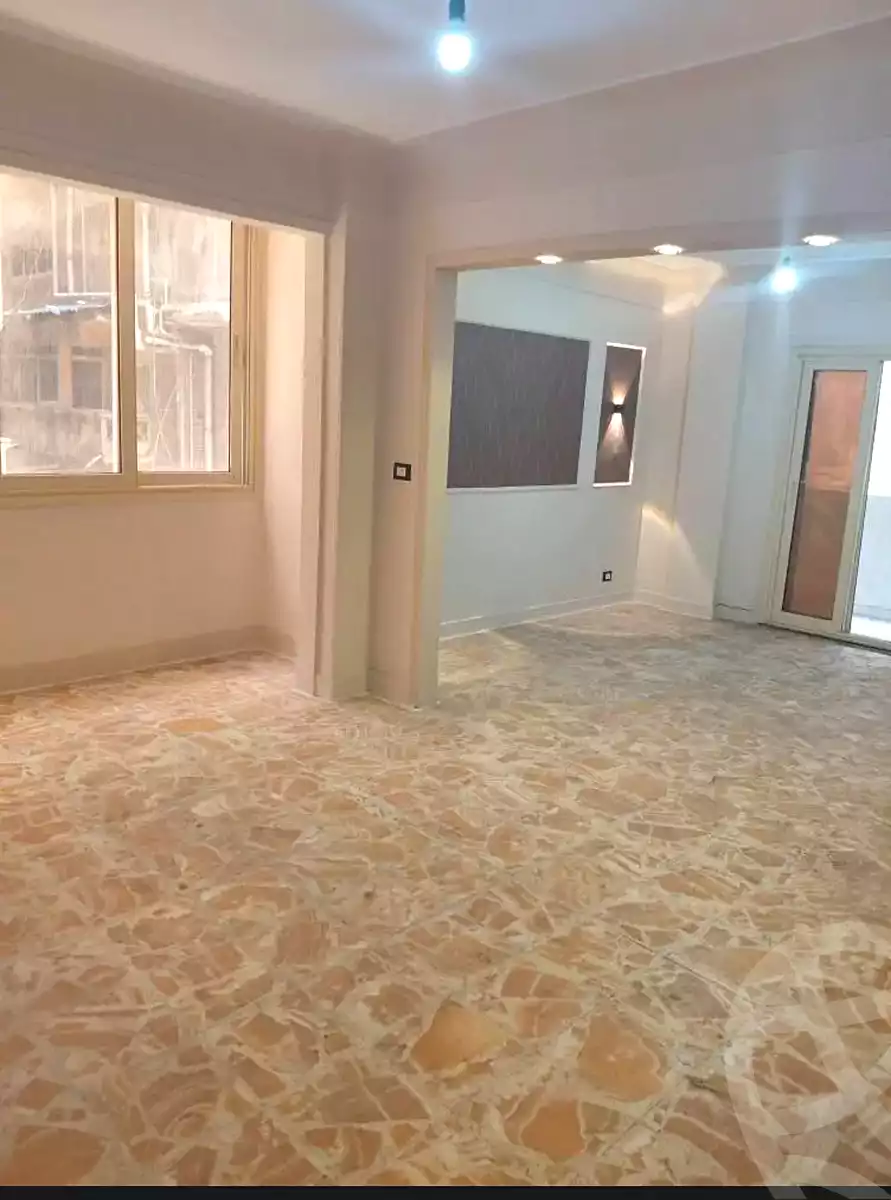 https://aqarmap.com.eg/en/listing/7008511-for-sale-alexandria-sydy-bshr-sydy-bshr-bhry-shr-khld-bn-lwlyd