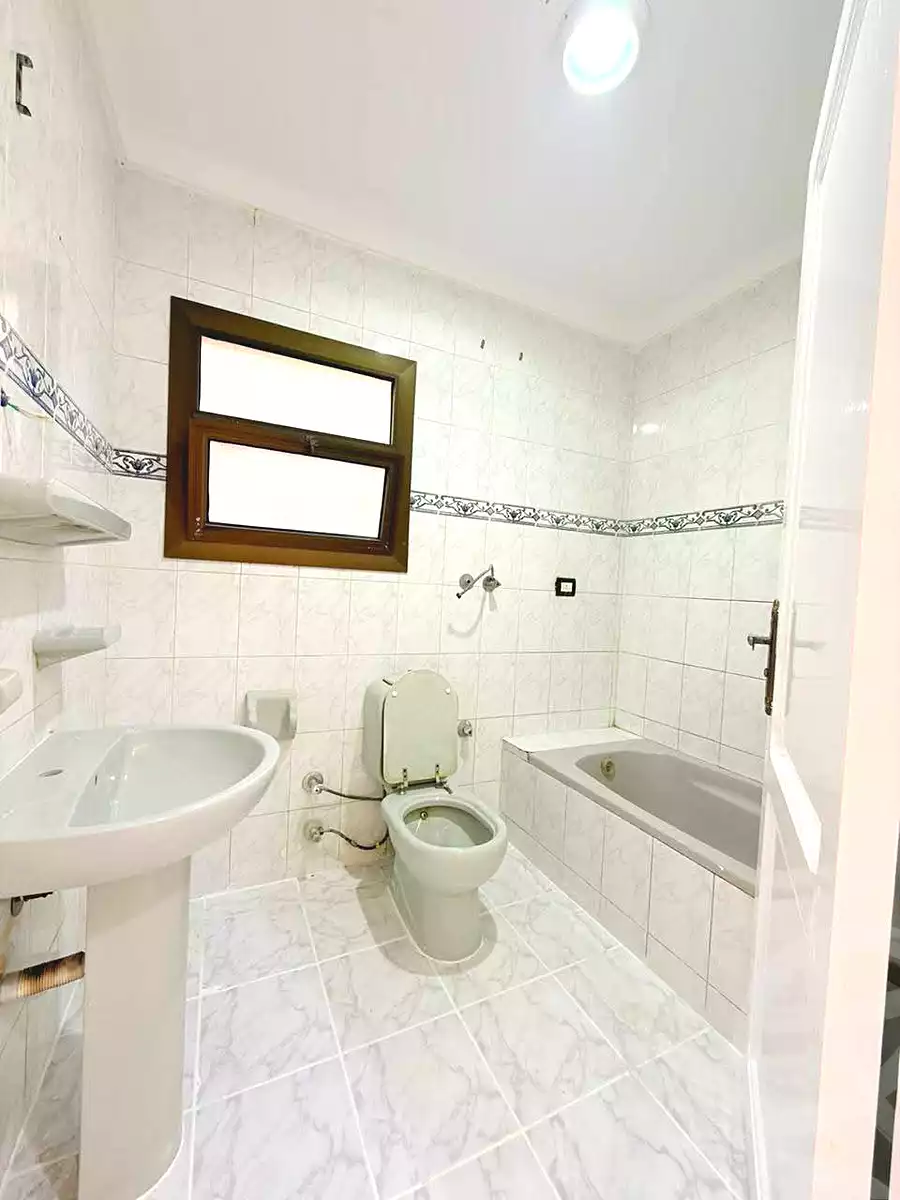 https://aqarmap.com.eg/ar/listing/7008521-for-sale-alexandria-al-agamy-shataa-el-nakheel