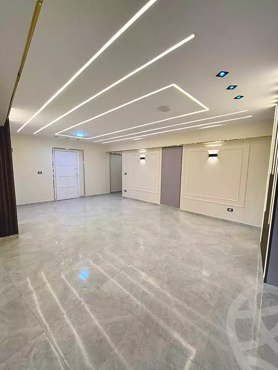 https://aqarmap.com.eg/ar/listing/7008543-for-sale-alexandria-miami-mahmoud-el-isawy-st