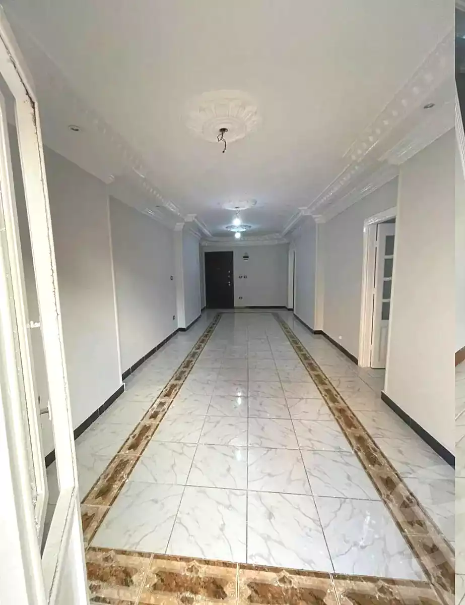 https://aqarmap.com.eg/ar/listing/7008748-for-sale-alexandria-el-asafra-l-sfr-bhry