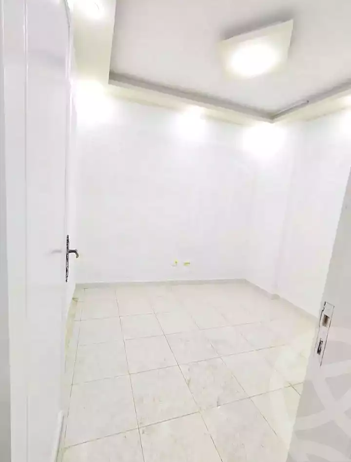https://aqarmap.com.eg/en/listing/7008945-for-sale-alexandria-al-agamy-shataa-el-nakheel