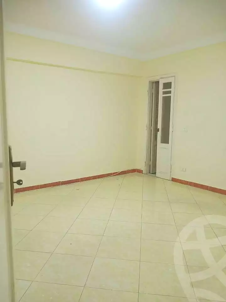 https://aqarmap.com.eg/en/listing/7008963-for-rent-alexandria-miami-el-arman-st