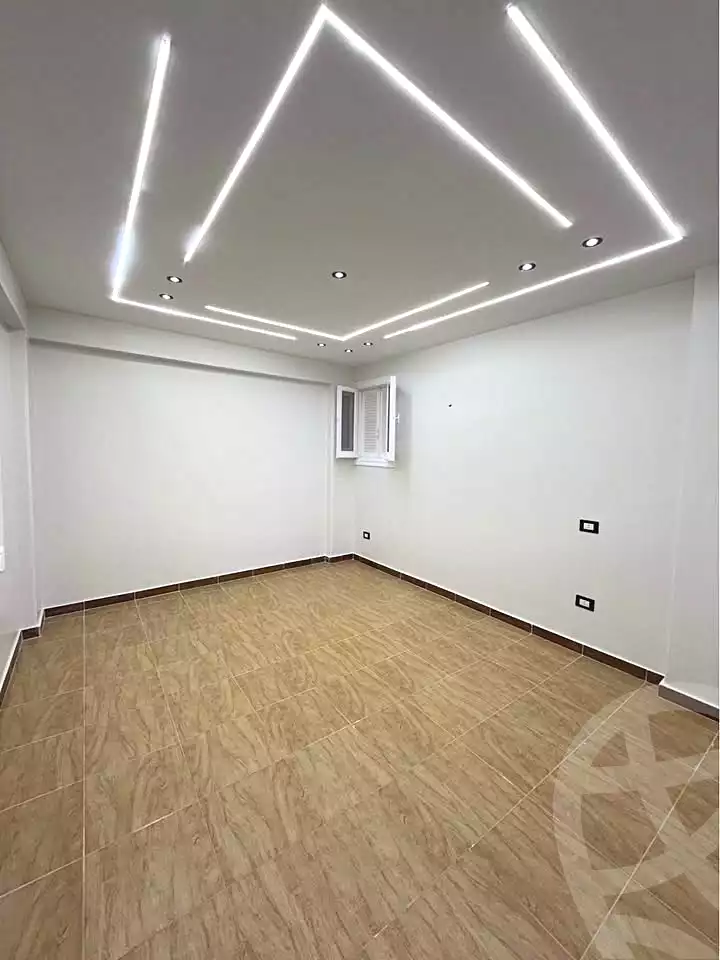 https://aqarmap.com.eg/ar/listing/7009483-for-sale-alexandria-el-asafra-l-sfr-bhry