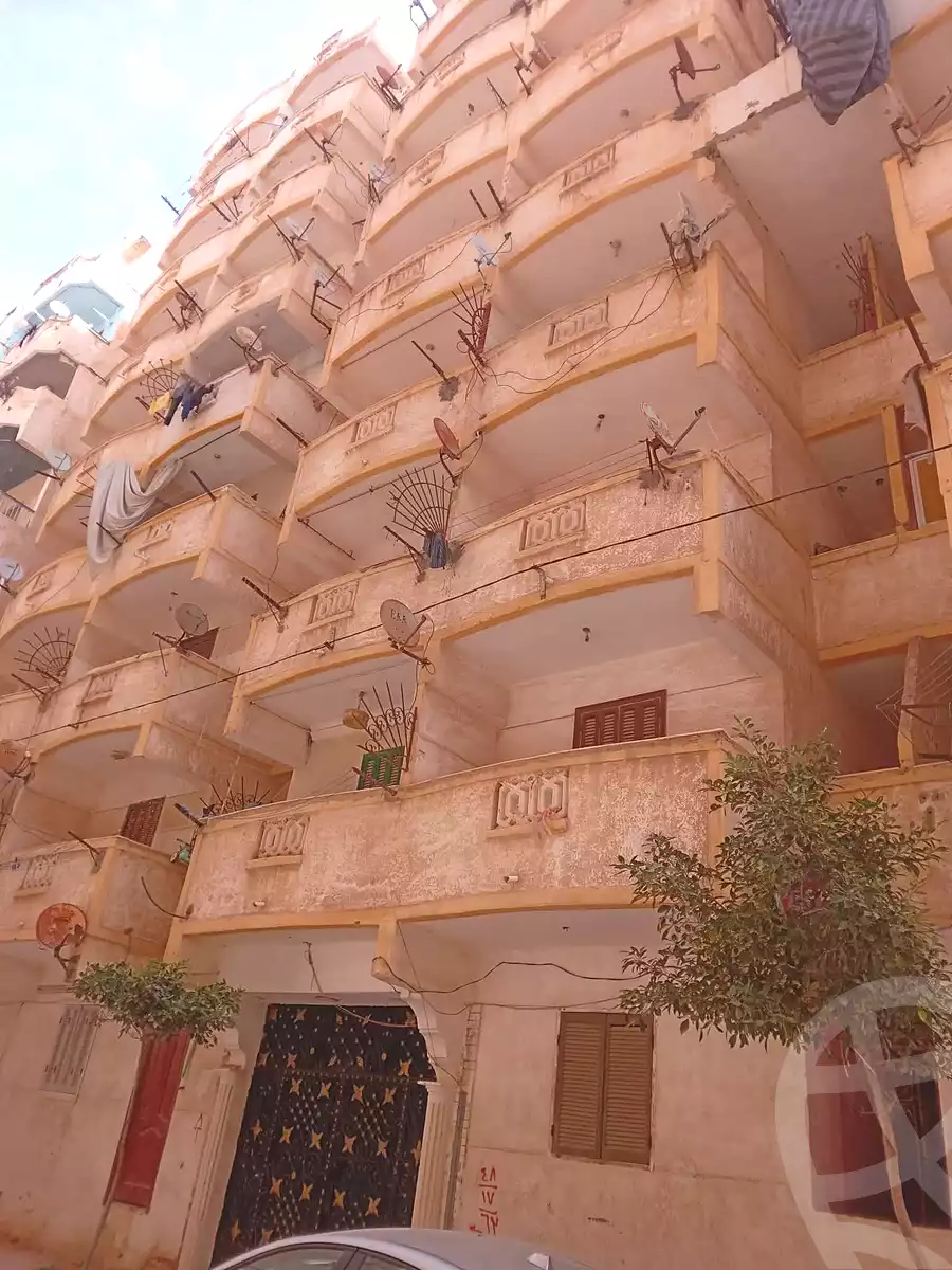 https://aqarmap.com.eg/ar/listing/7009852-for-sale-alexandria-al-agamy-lbytsh-bianchiii