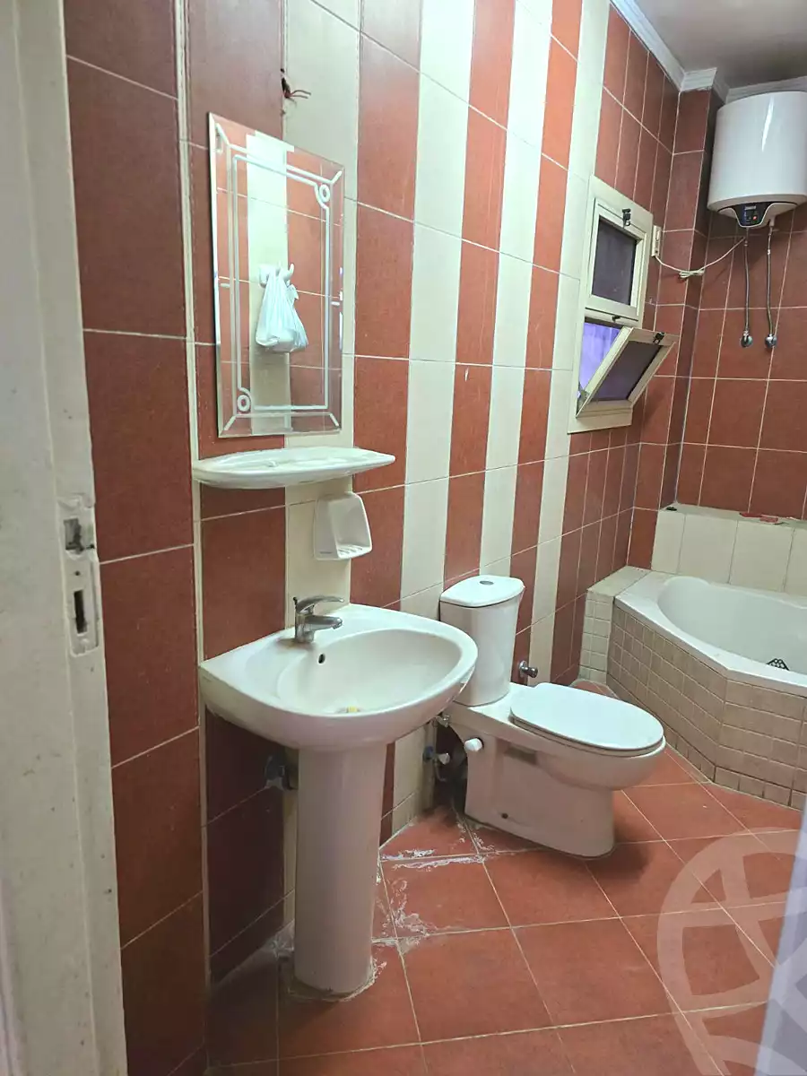 https://aqarmap.com.eg/en/listing/7009899-for-rent-cairo-el-mohandesen-lebnan-square