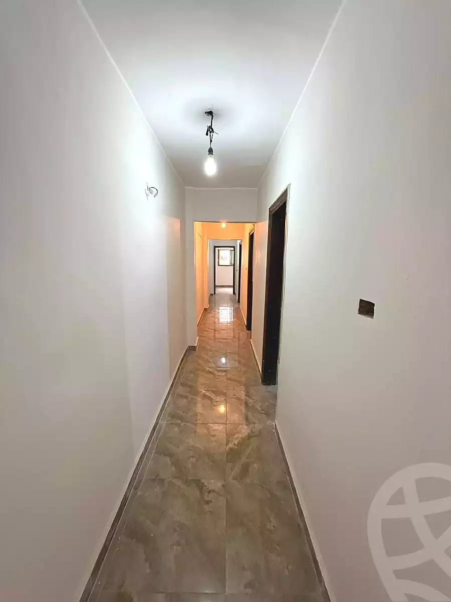 https://aqarmap.com.eg/ar/listing/7009982-for-sale-alexandria-sydy-bshr-sydy-bshr-bhry-street-16