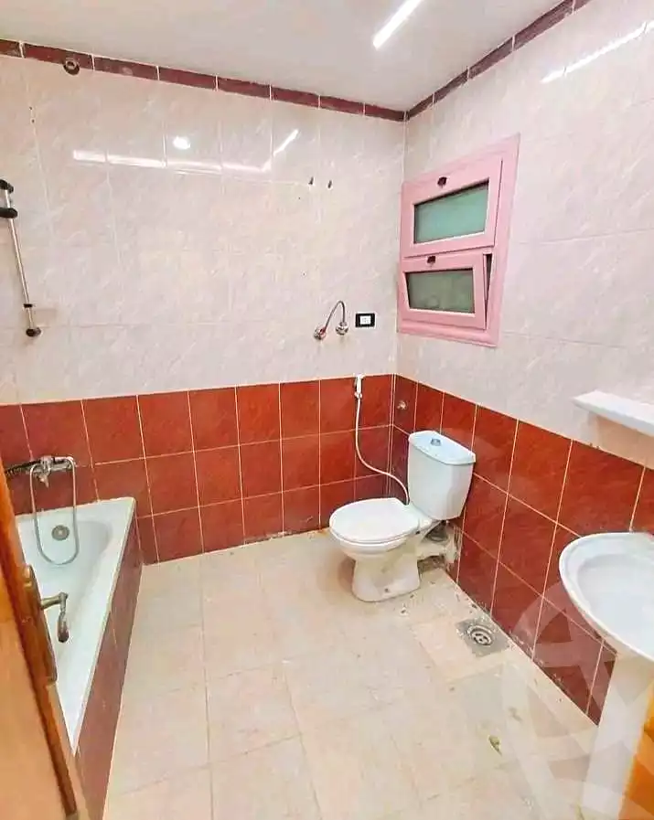 https://aqarmap.com.eg/en/listing/7010022-for-sale-alexandria-el-mandara-shr-mlk-hfny