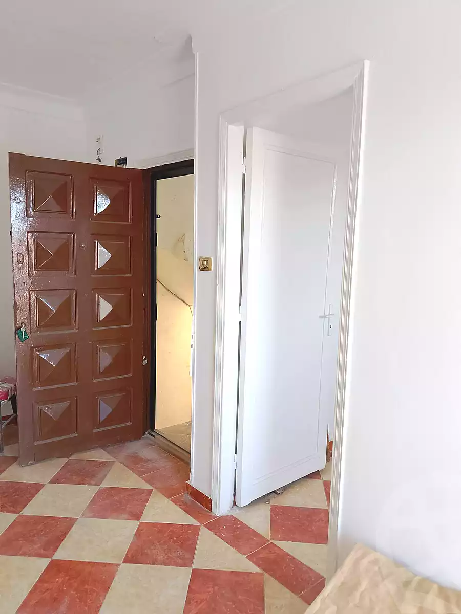 https://aqarmap.com.eg/ar/listing/7010061-for-sale-alexandria-lsywf-abd-el-fattah-el-shashaei-st
