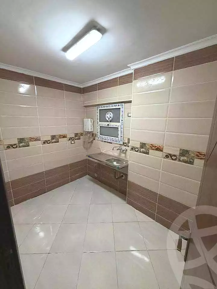 https://aqarmap.com.eg/ar/listing/7010188-for-rent-cairo-ain-shams-jsr-lswys