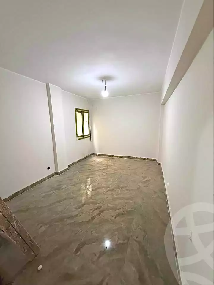 https://aqarmap.com.eg/ar/listing/7010229-for-sale-alexandria-sydy-bshr-sydy-bshr-bhry-street-16