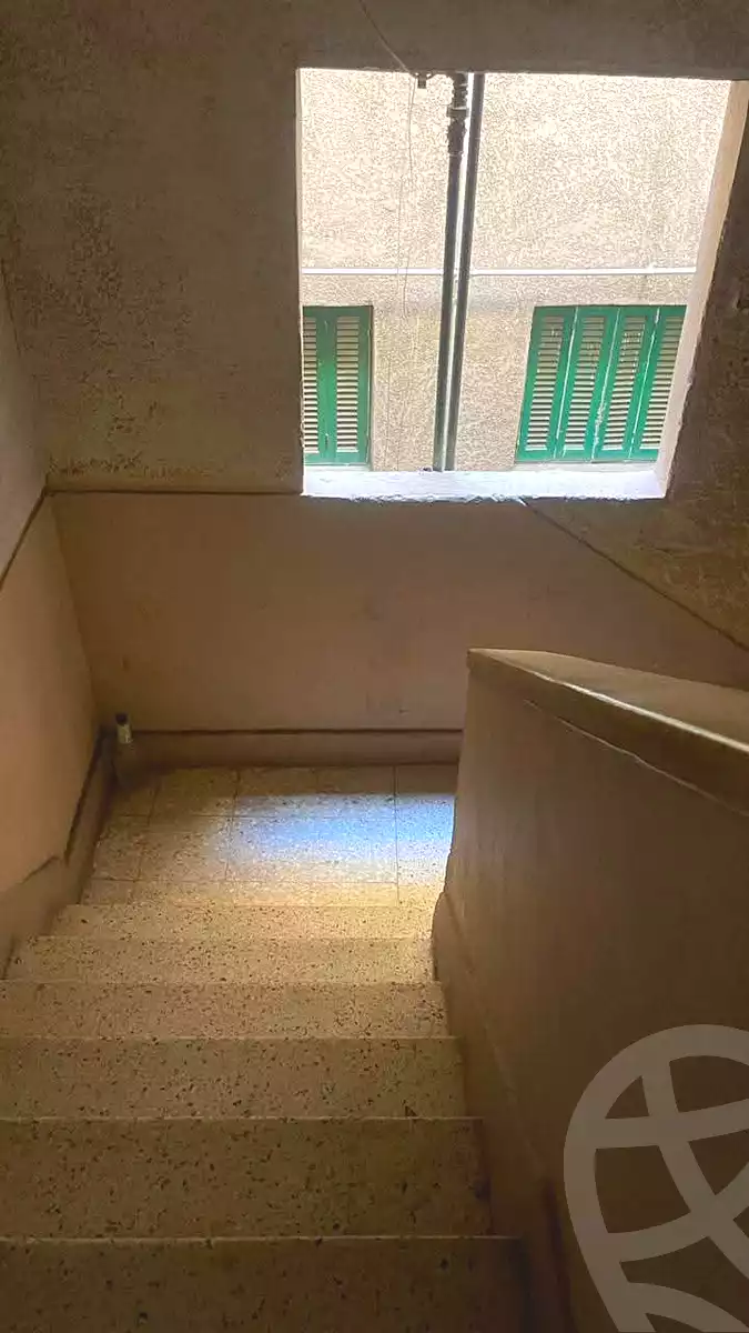 https://aqarmap.com.eg/ar/listing/7010228-for-sale-alexandria-bakoos-cinema-layla-st