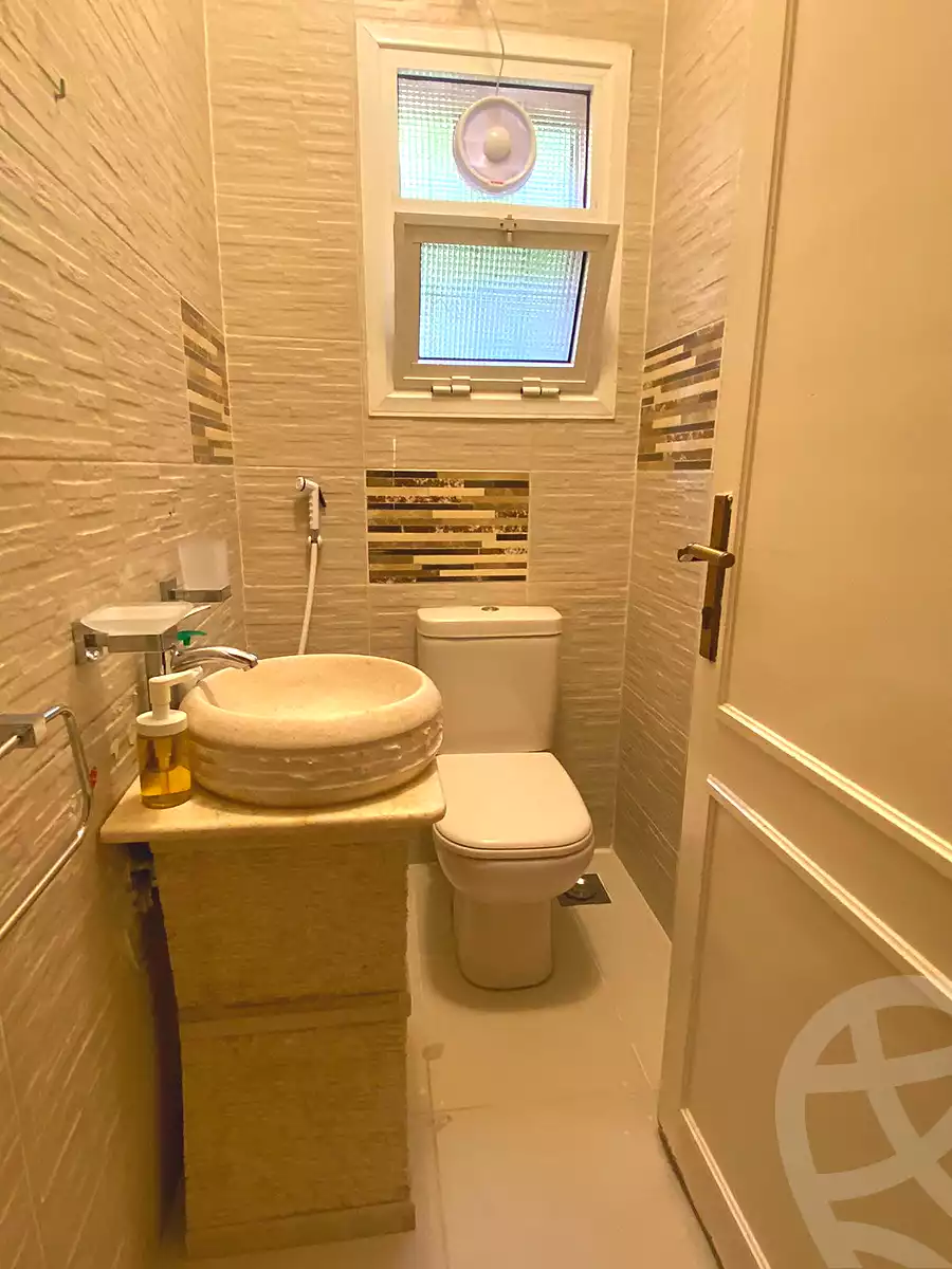 https://aqarmap.com.eg/ar/listing/7010266-for-sale-cairo-new-cairo-lrhb-city-phase-8