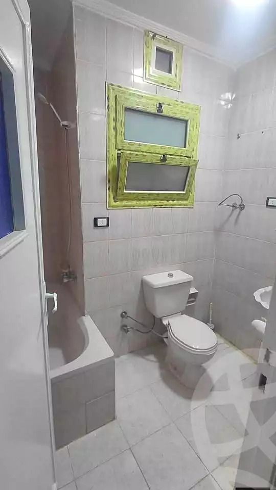 https://aqarmap.com.eg/ar/listing/7010299-for-sale-alexandria-sydy-bshr-sydy-bshr-bhry-el-fakharany-st