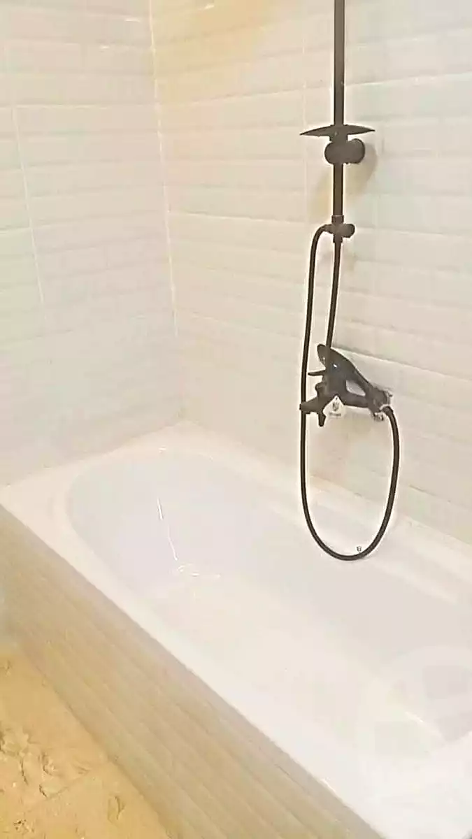 https://aqarmap.com.eg/ar/listing/7010665-for-sale-alexandria-al-agamy-el-hanouvel