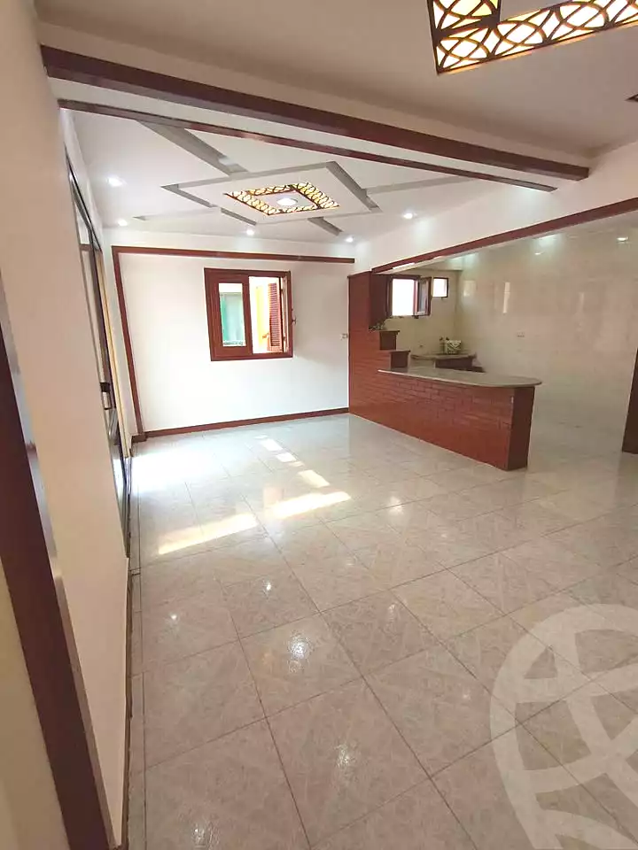 https://aqarmap.com.eg/ar/listing/7010772-for-sale-alexandria-al-agamy-shataa-el-nakheel