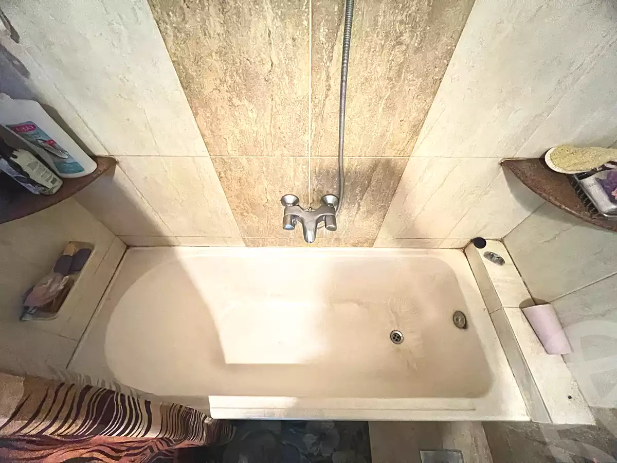 https://aqarmap.com.eg/en/listing/7010869-for-sale-cairo-hadayek-el-koba-al-dwidar-st