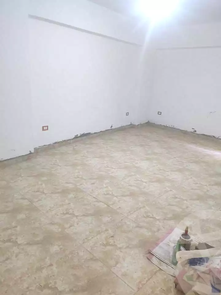 https://aqarmap.com.eg/ar/listing/7010919-for-sale-alexandria-al-agamy-el-hanouvel