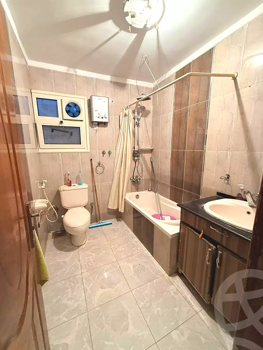 https://aqarmap.com.eg/en/listing/7010952-for-sale-cairo-hadayek-el-koba-shr-hmd-qmh