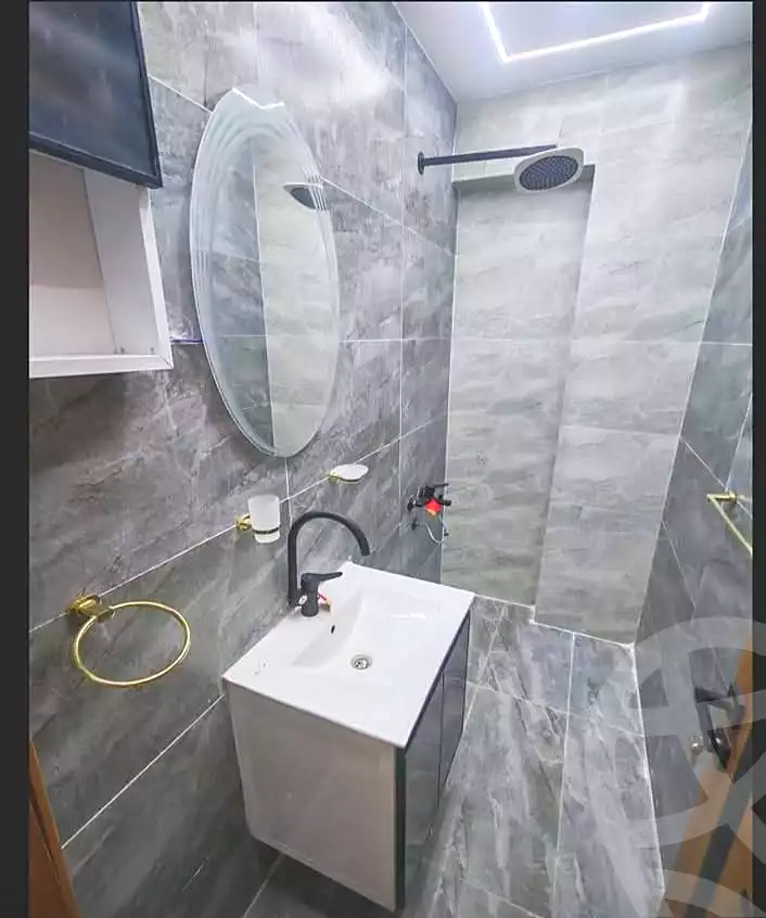 https://aqarmap.com.eg/en/listing/7010989-for-sale-alexandria-al-agamy-el-hanouvel-trablose-st