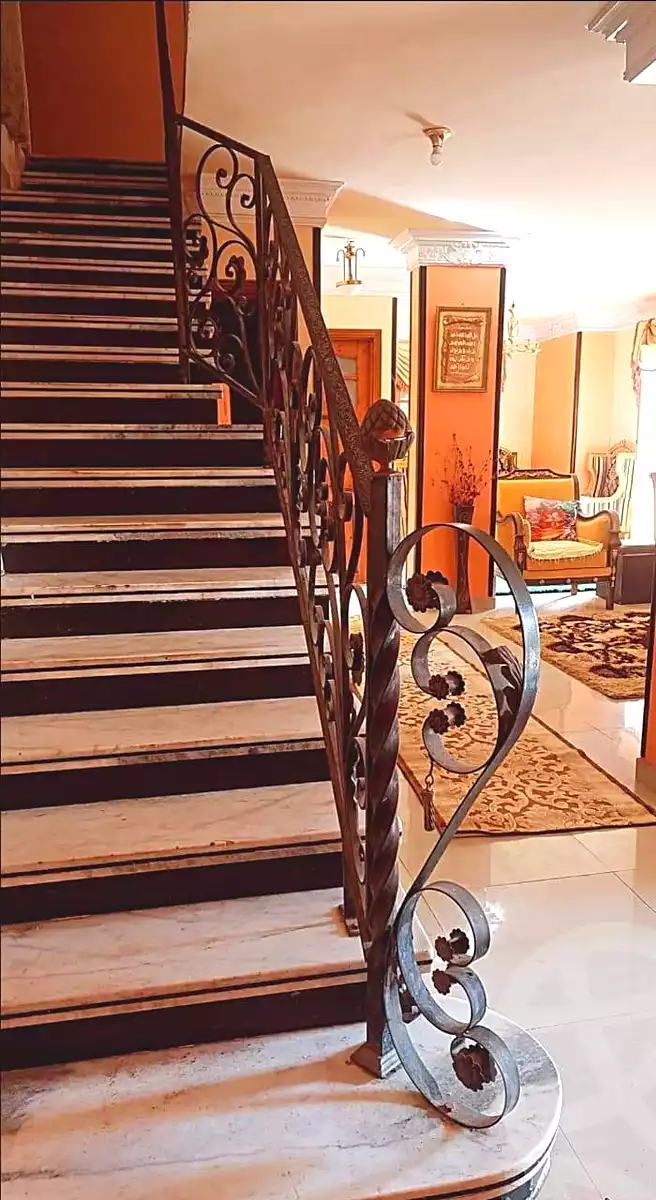 https://aqarmap.com.eg/en/listing/7010878-for-sale-alexandria-al-agamy-lbytsh-sabrin-st