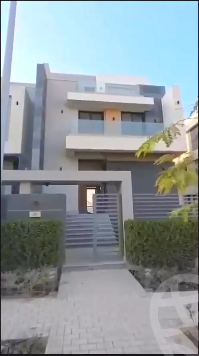 https://aqarmap.com.eg/ar/listing/7003274-for-sale-cairo-new-administrative-capital-r4-la-vista-city