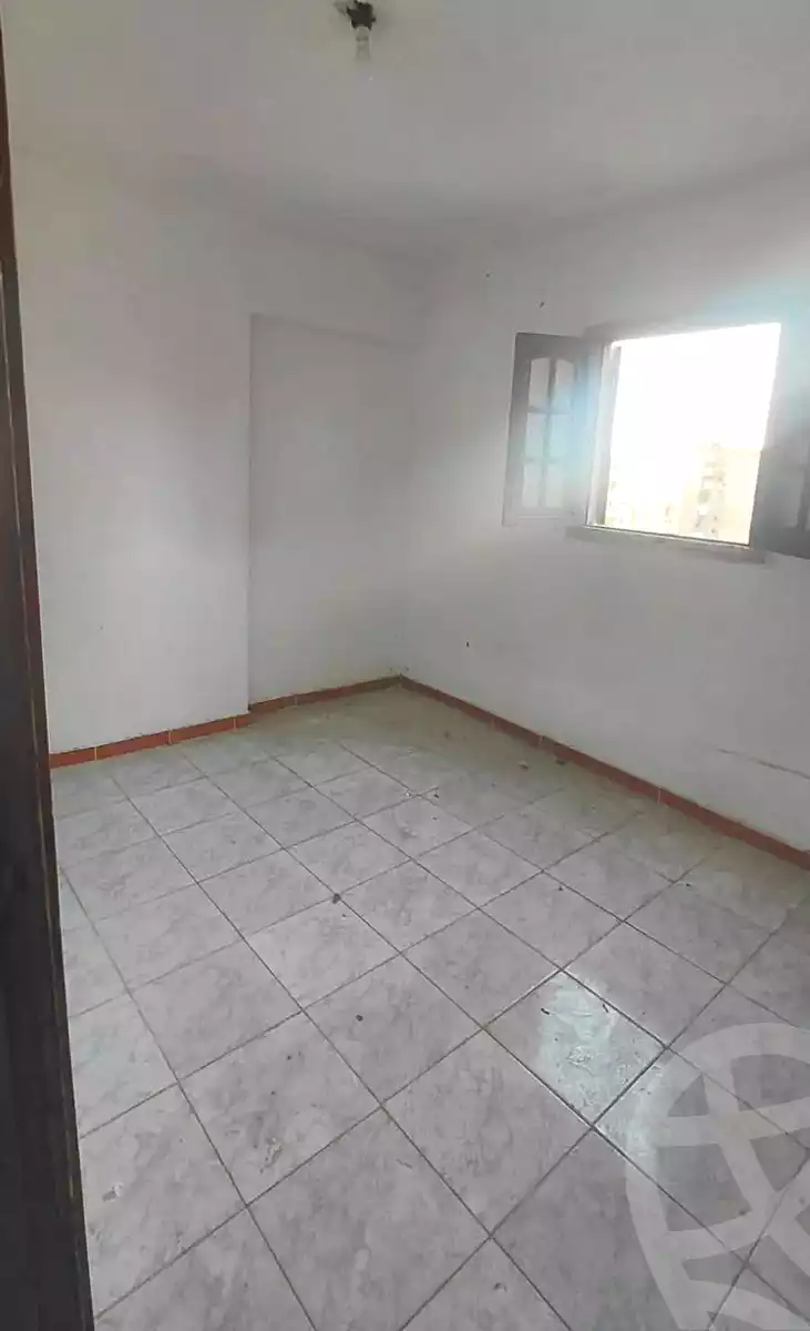 https://aqarmap.com.eg/ar/listing/7011932-for-sale-alexandria-sydy-bshr-shr-mlk-hfny