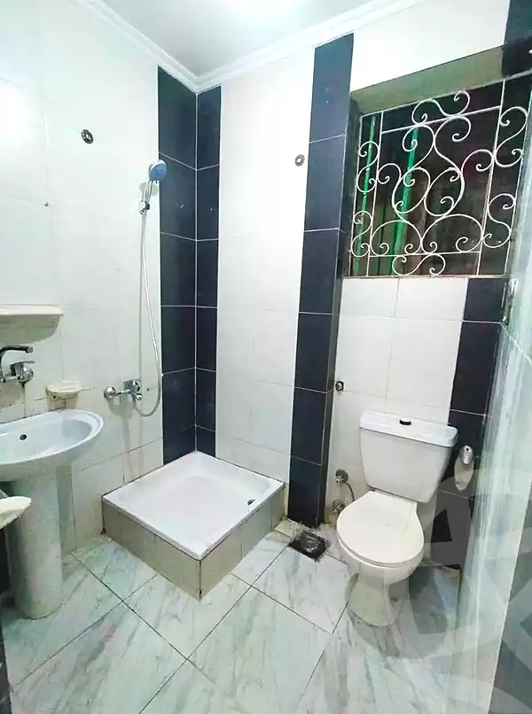 https://aqarmap.com.eg/ar/listing/7012050-for-sale-alexandria-lsywf-el-falki