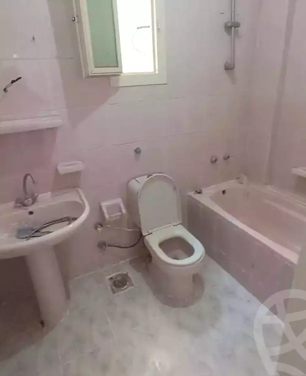 https://aqarmap.com.eg/en/listing/7012209-for-sale-alexandria-al-agamy-shataa-el-nakheel