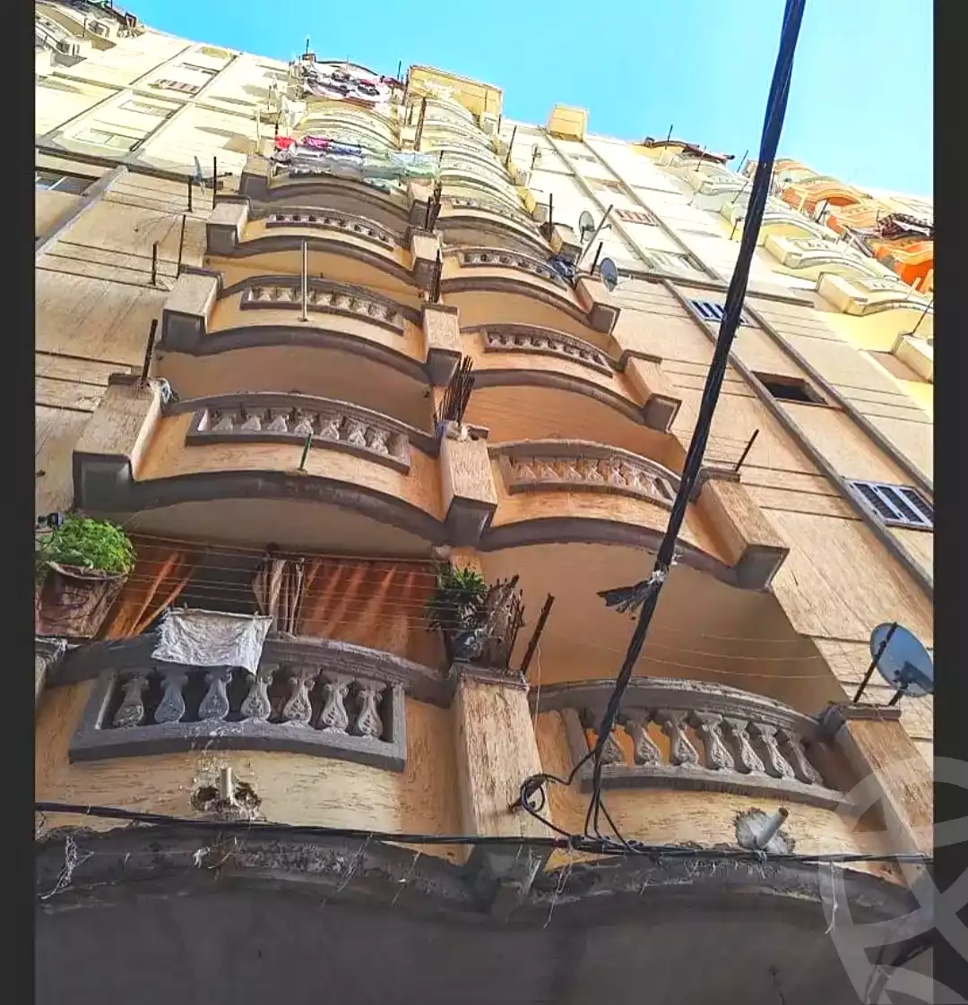 https://aqarmap.com.eg/ar/listing/7012212-for-sale-alexandria-al-agamy-el-hanouvel