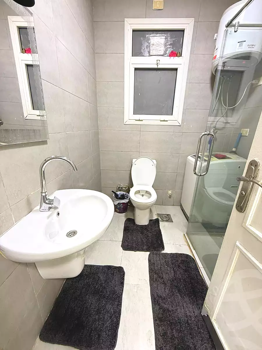 https://aqarmap.com.eg/ar/listing/7013385-for-rent-cairo-new-cairo-lrhb-city-phase-4-mostafa-el-nahaas-st
