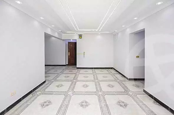 https://aqarmap.com.eg/en/listing/7013415-for-sale-alexandria-camp-cesar