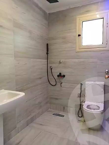 https://aqarmap.com.eg/ar/listing/7013426-for-sale-alexandria-el-asafra-l-sfr-bhry
