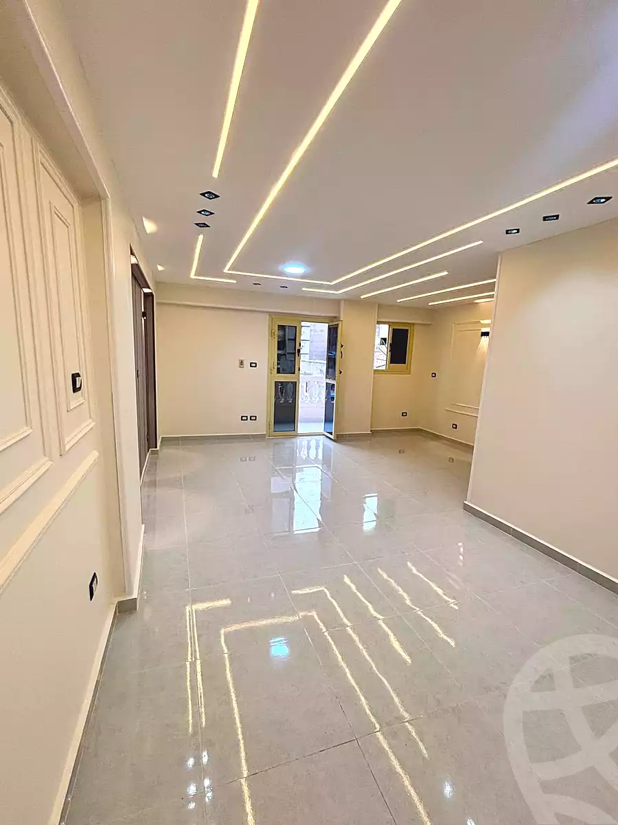 https://aqarmap.com.eg/ar/listing/7014067-for-sale-alexandria-sydy-bshr-sydy-bshr-bhry-amr-el-nogomy-st