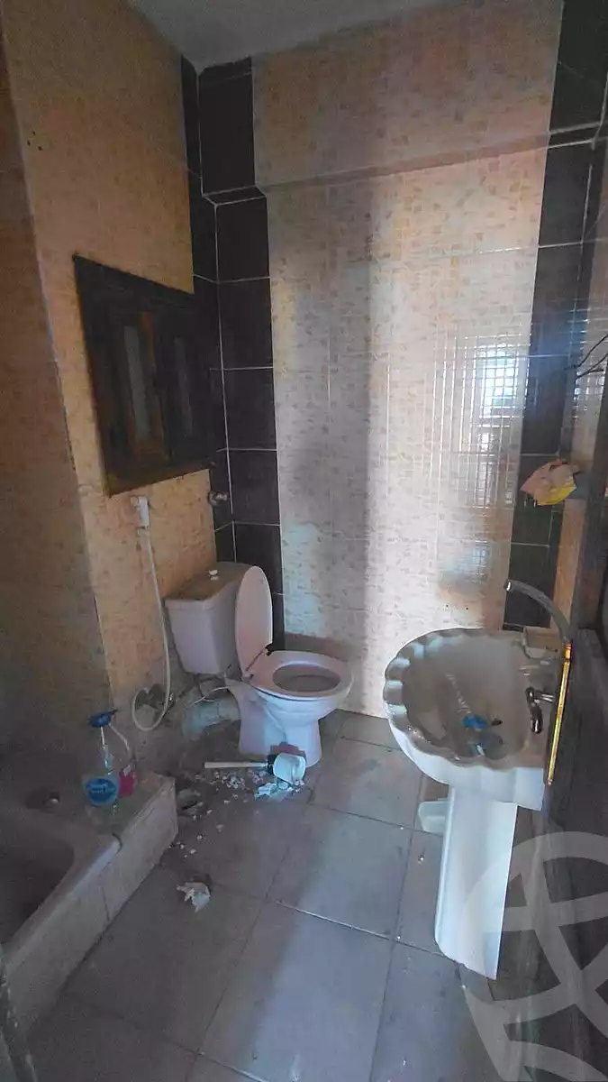 https://aqarmap.com.eg/ar/listing/7014214-for-sale-alexandria-sydy-bshr-shr-mlk-hfny