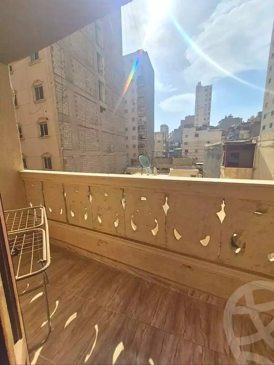 https://aqarmap.com.eg/ar/listing/7014353-for-sale-alexandria-el-asafra-salman-el-farsi-st
