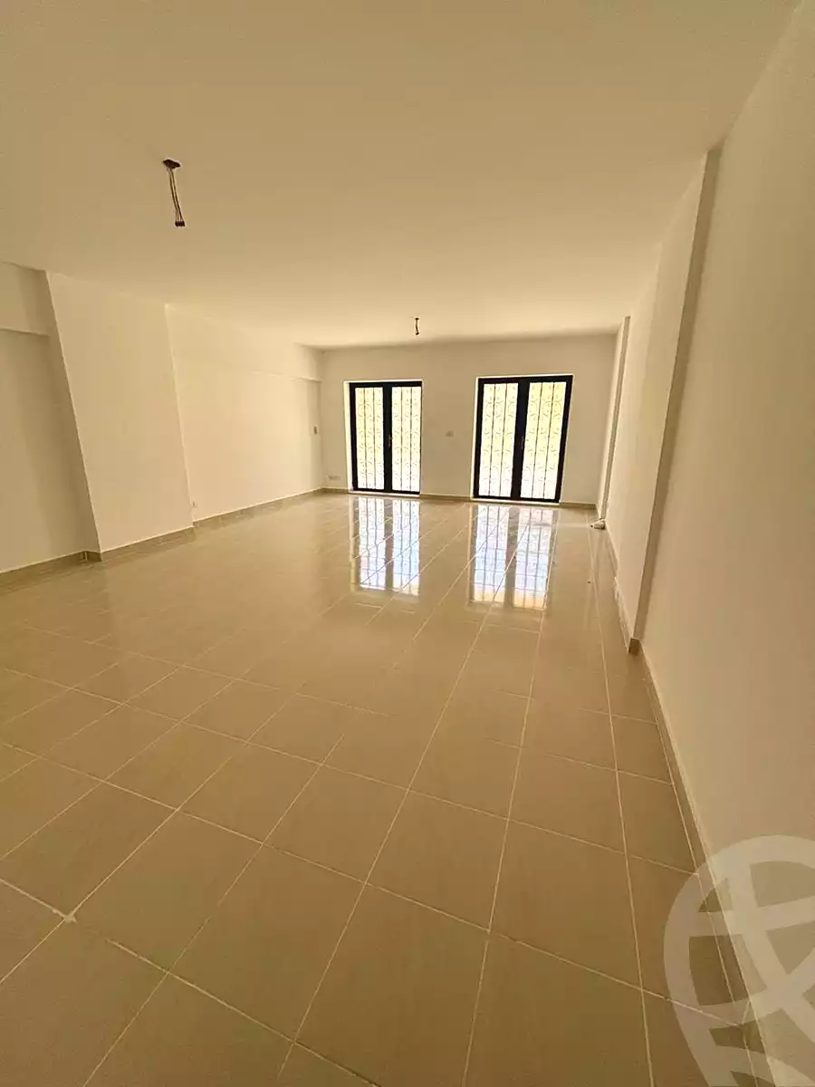 https://aqarmap.com.eg/ar/listing/7014710-for-rent-cairo-new-cairo-lrhb-city-phase-7