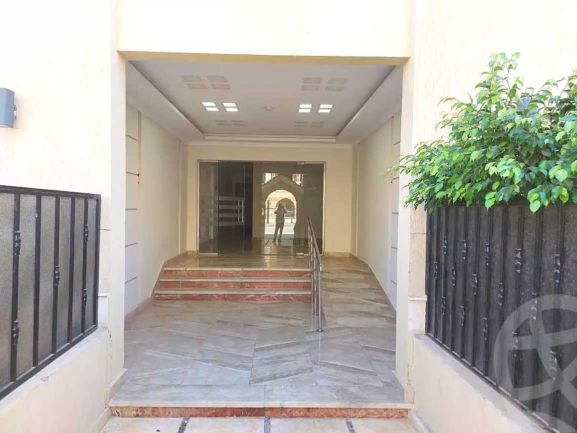 https://aqarmap.com.eg/ar/listing/7014711-for-sale-cairo-el-shorouk-compounds-maadi-view