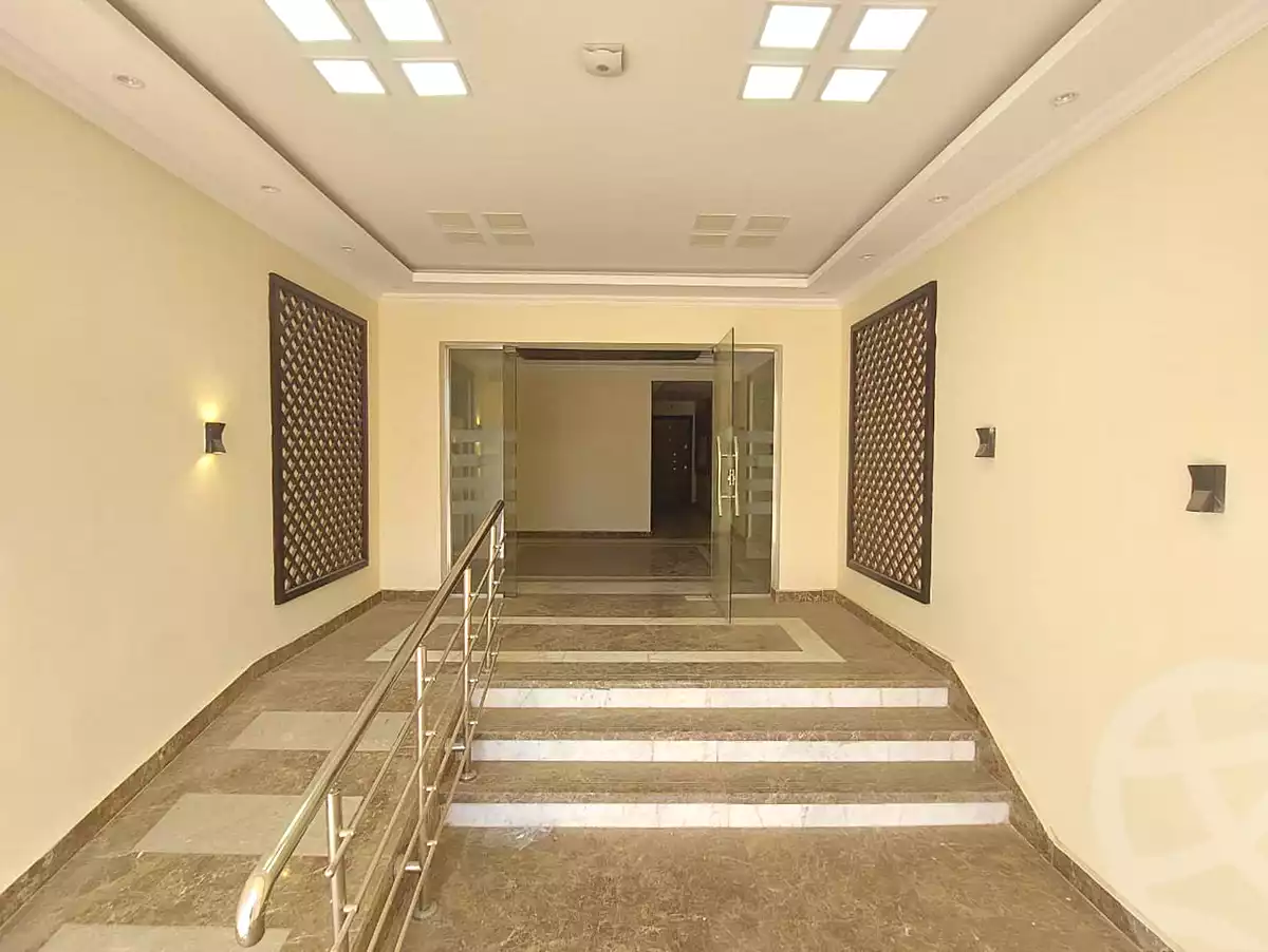https://aqarmap.com.eg/ar/listing/7014724-for-sale-cairo-el-shorouk-compounds-maadi-view