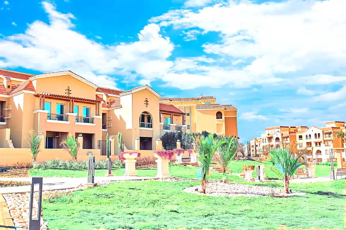 https://aqarmap.com.eg/ar/listing/7014780-for-sale-cairo-el-shorouk-compounds-maadi-view