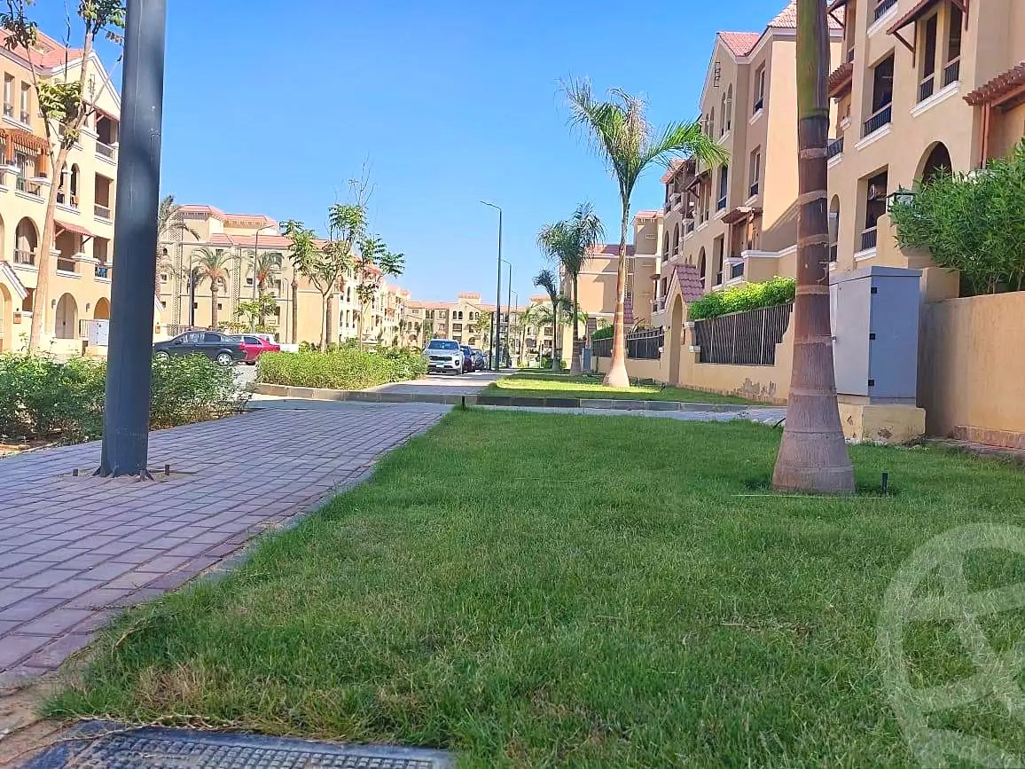 https://aqarmap.com.eg/en/listing/7014782-for-sale-cairo-el-shorouk-compounds-maadi-view