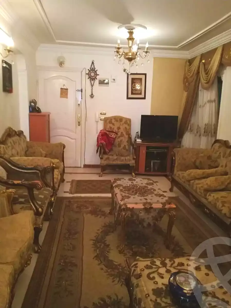 https://aqarmap.com.eg/ar/listing/7015075-for-sale-alexandria-moharram-bey