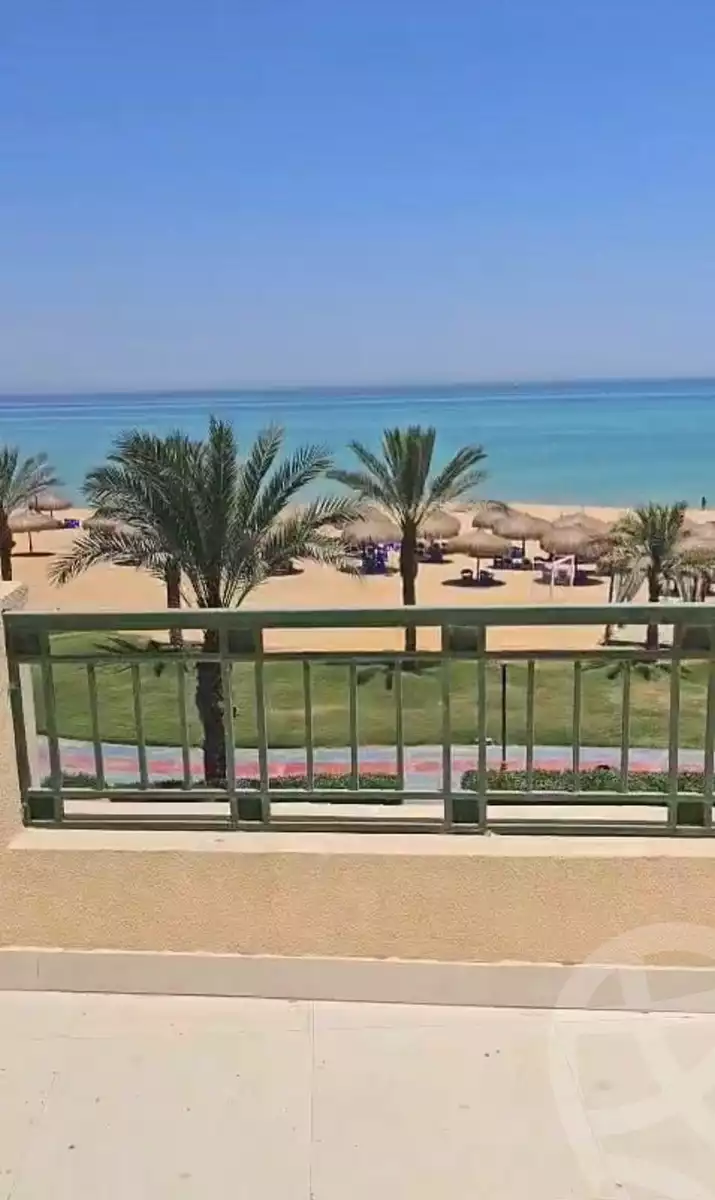 https://aqarmap.com.eg/en/listing/7015351-for-sale-ain-elsokhna-resorts-lsyryn-blm-bytsh