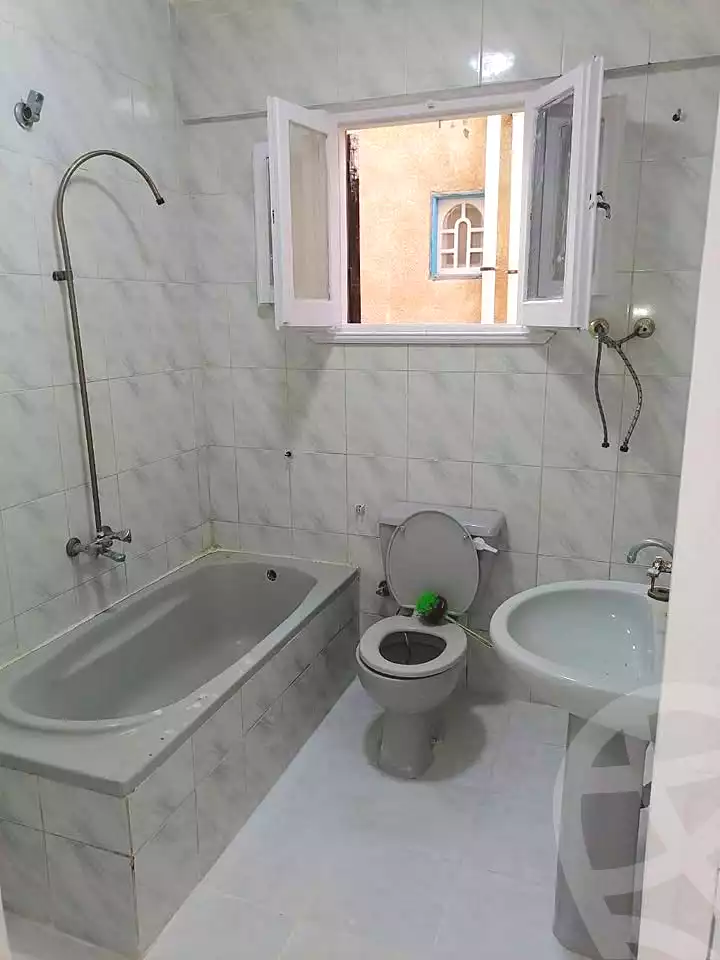 https://aqarmap.com.eg/en/listing/7015541-for-sale-alexandria-al-agamy-shataa-el-nakheel